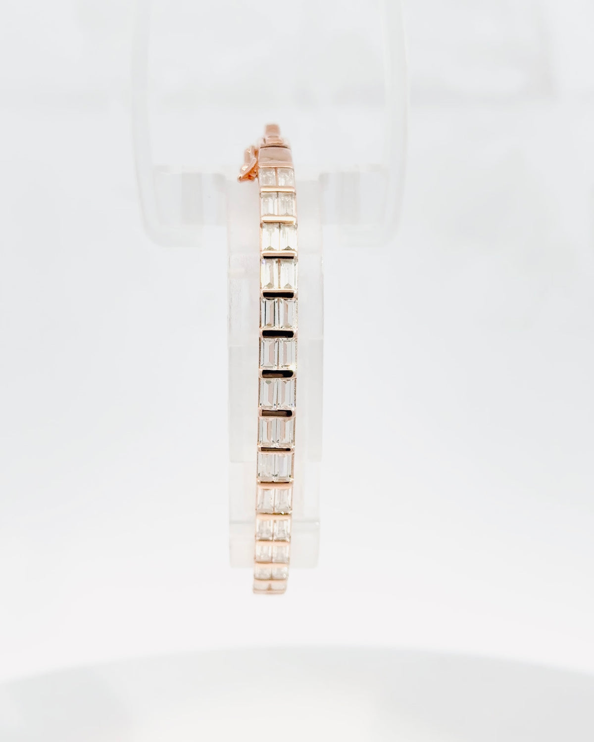 Rosé Baguette Link Bracelet 1