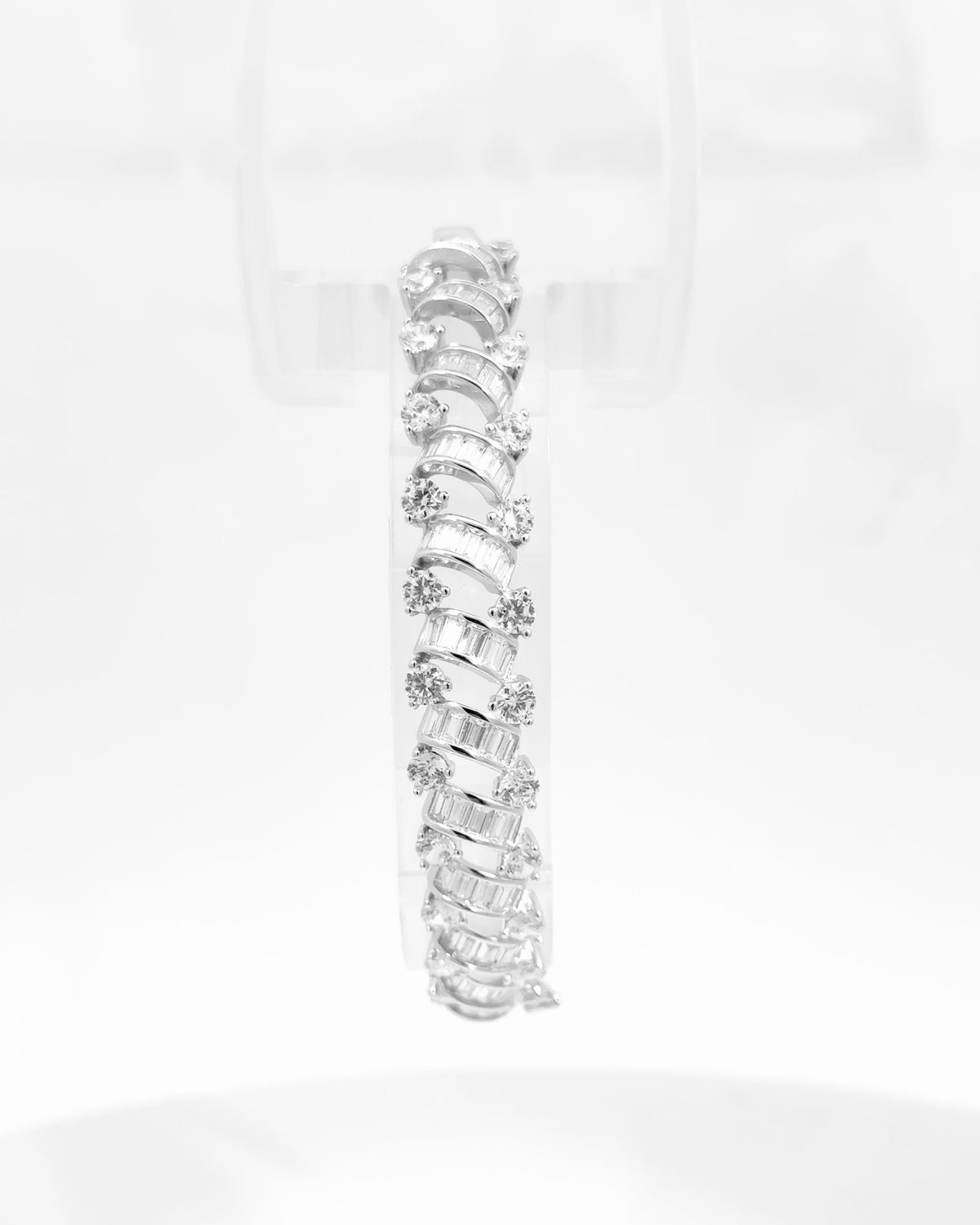 Half-Light Bangle 2