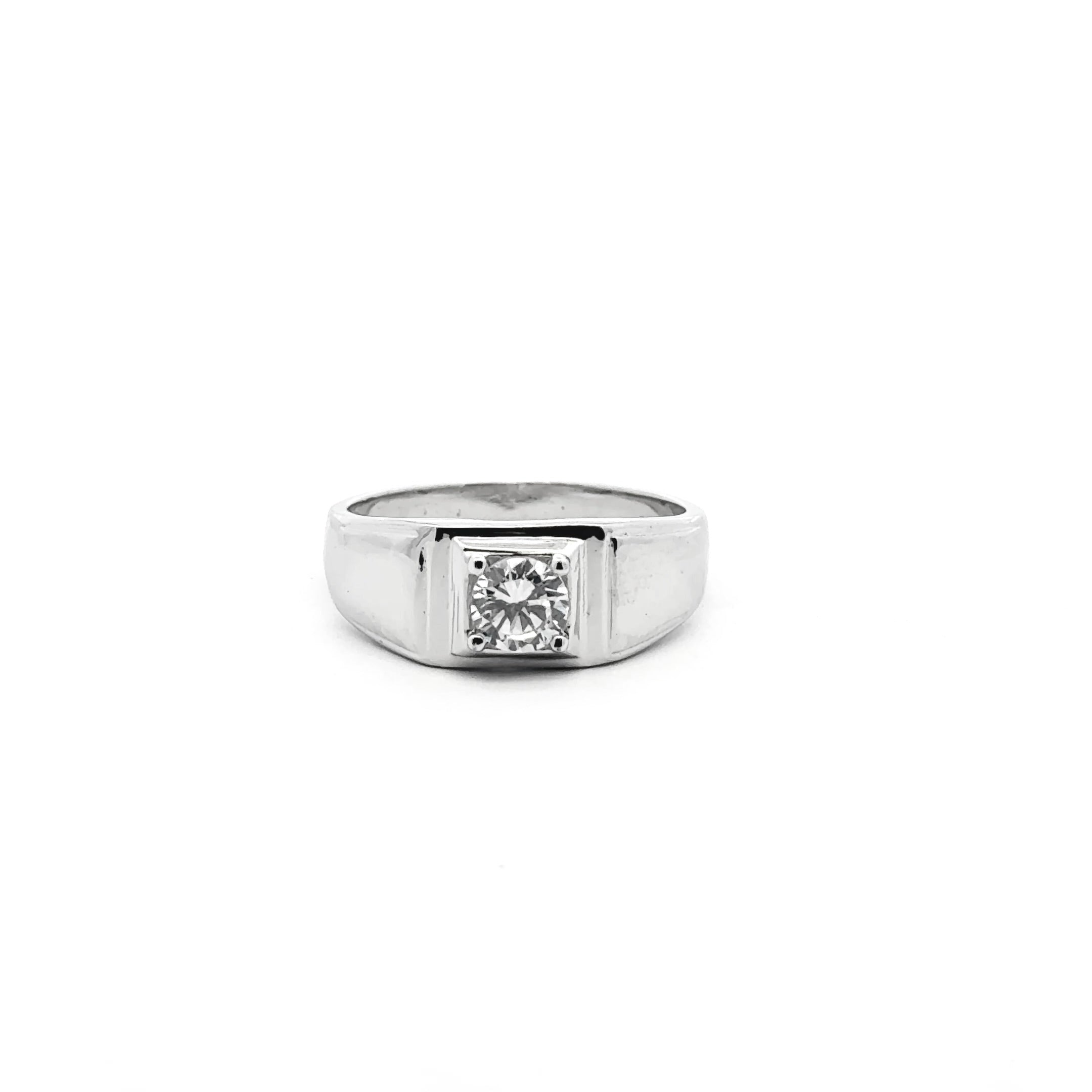 Solitaire Sovereign Ring 3