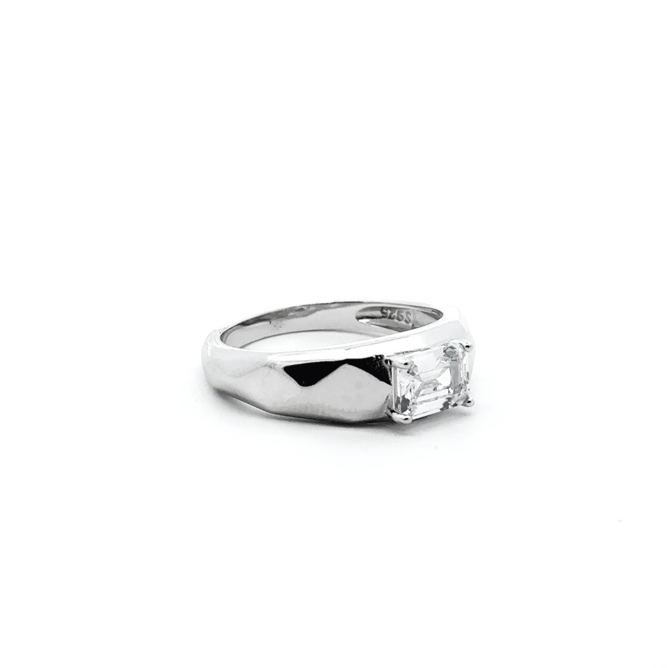 Classic Prism Ring 3