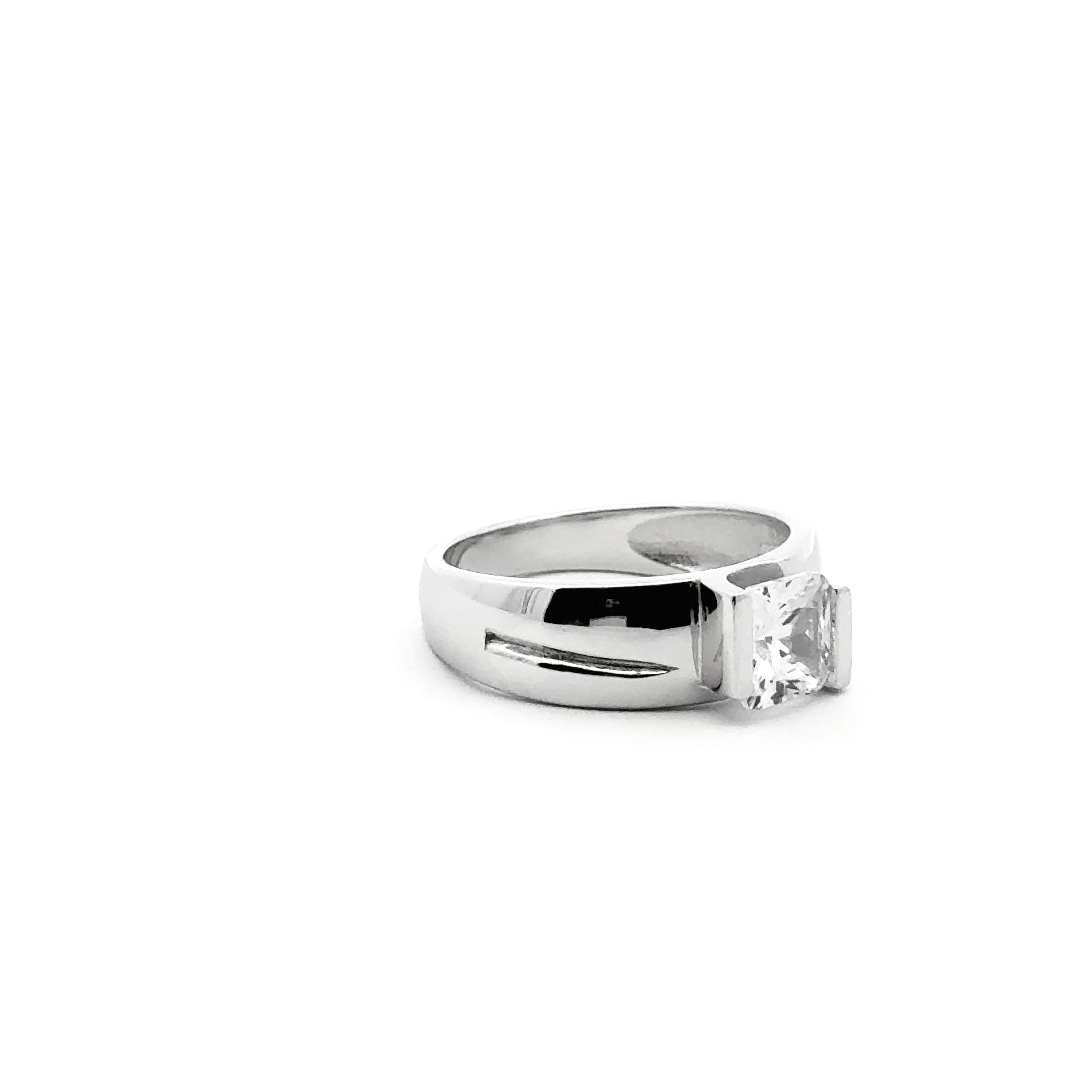 Vertex Square Ring 3