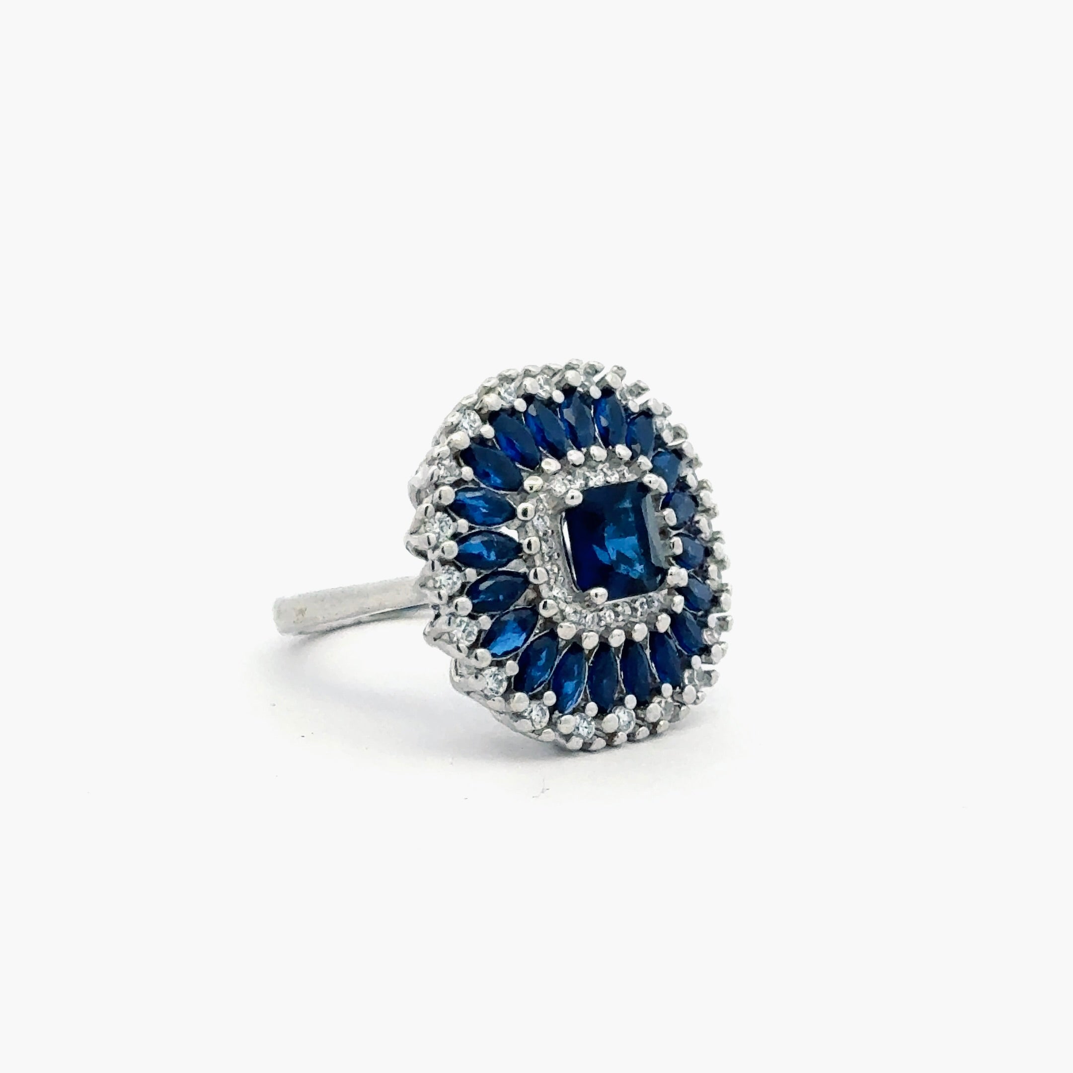 Regal Royal Saphire Ring 3