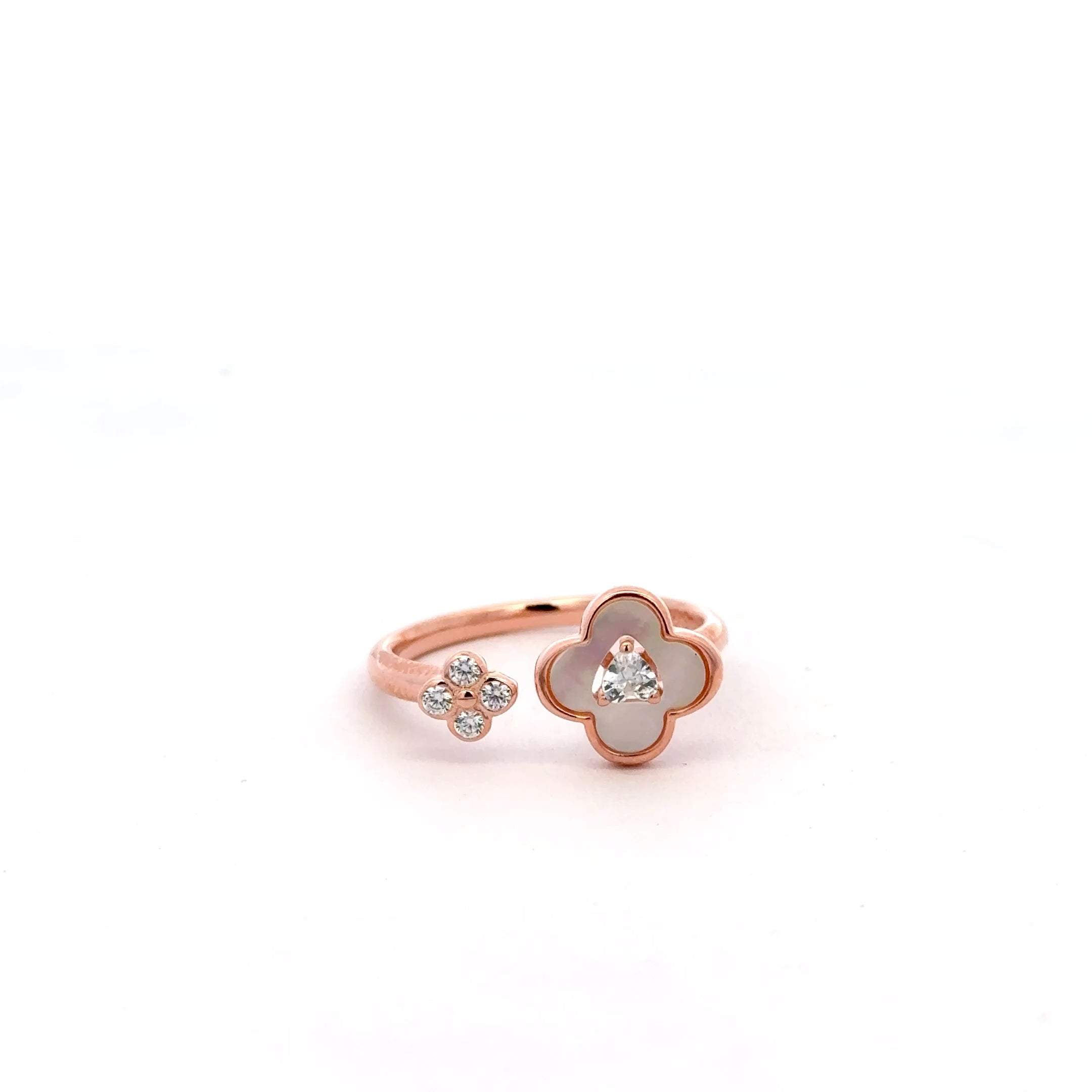 Luckey Floral Ring 1