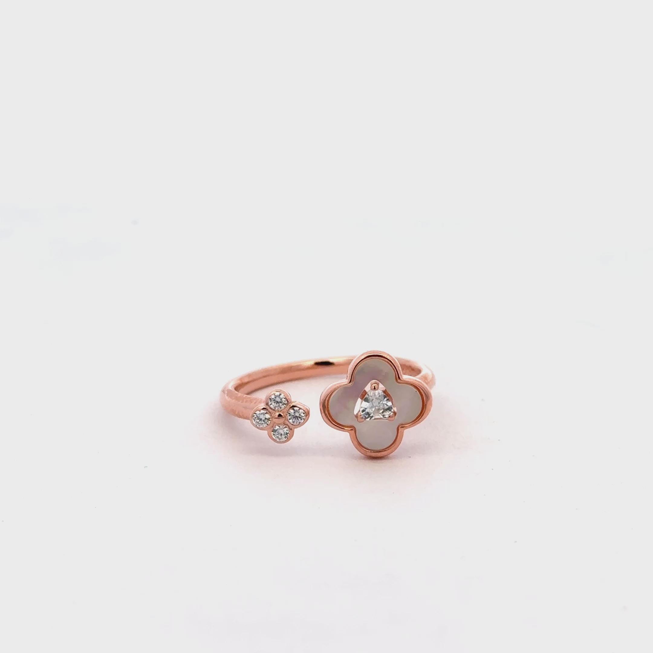 Luckey Floral Ring