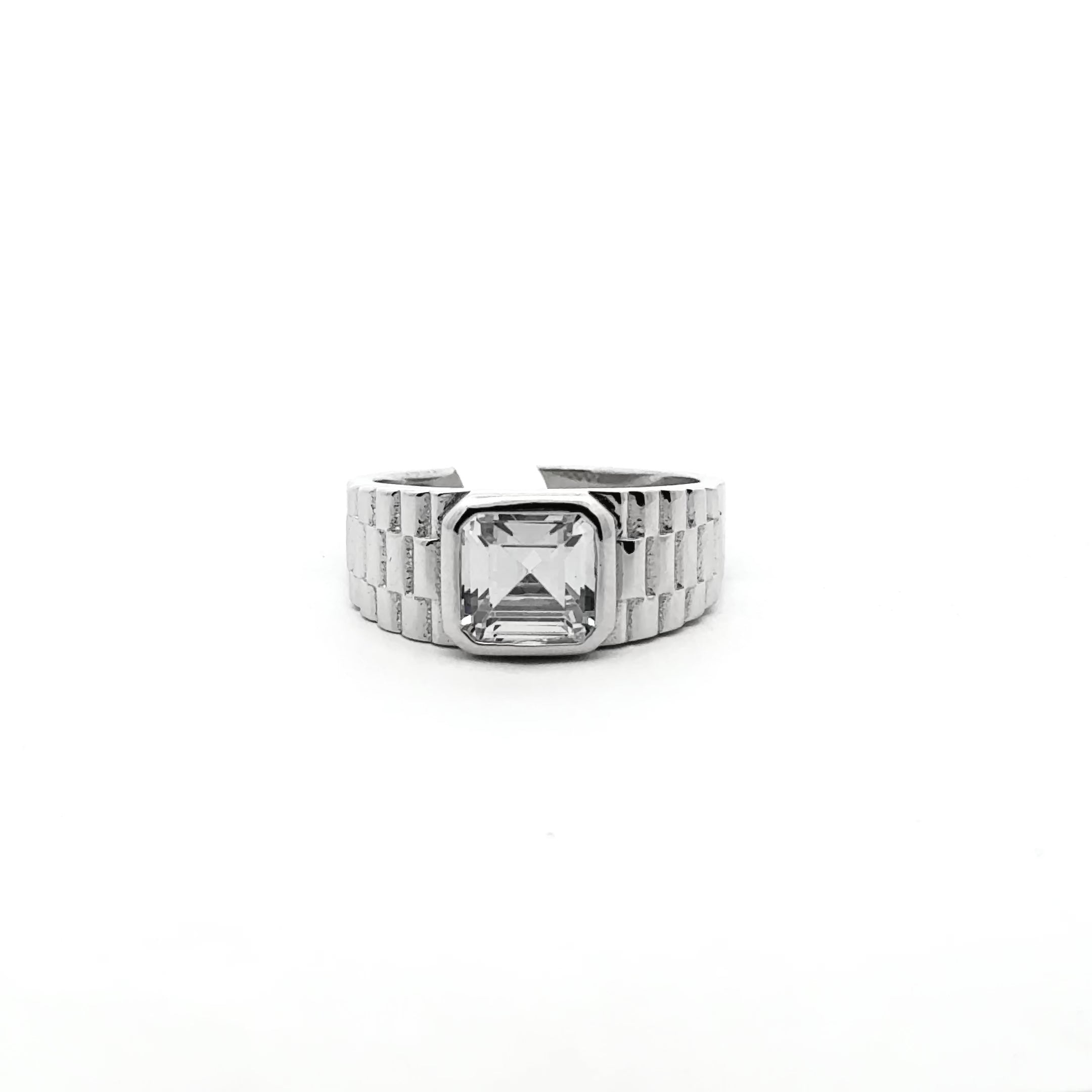 Octavia Crest Ring