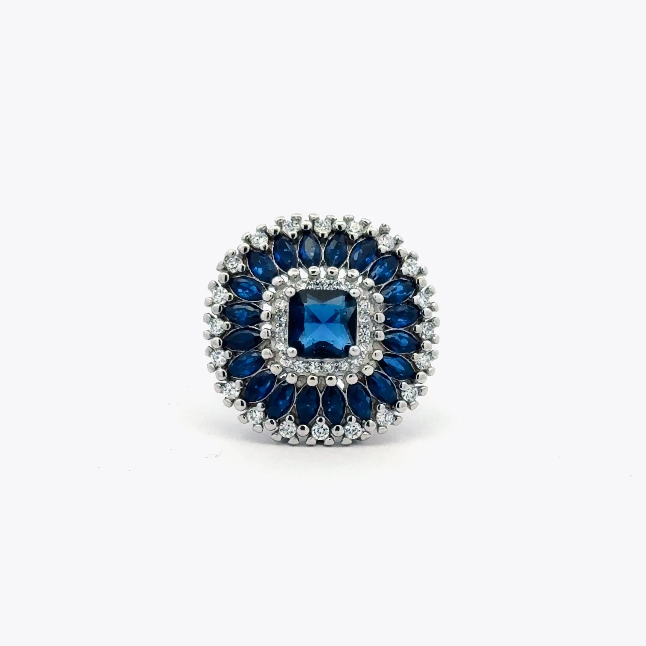Regal Royal Saphire Ring